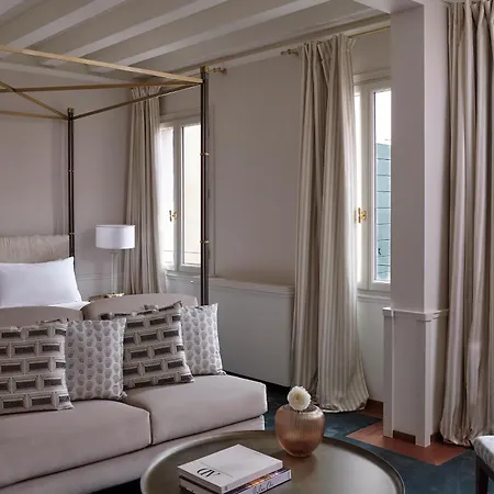 Violino D'oro Hotell