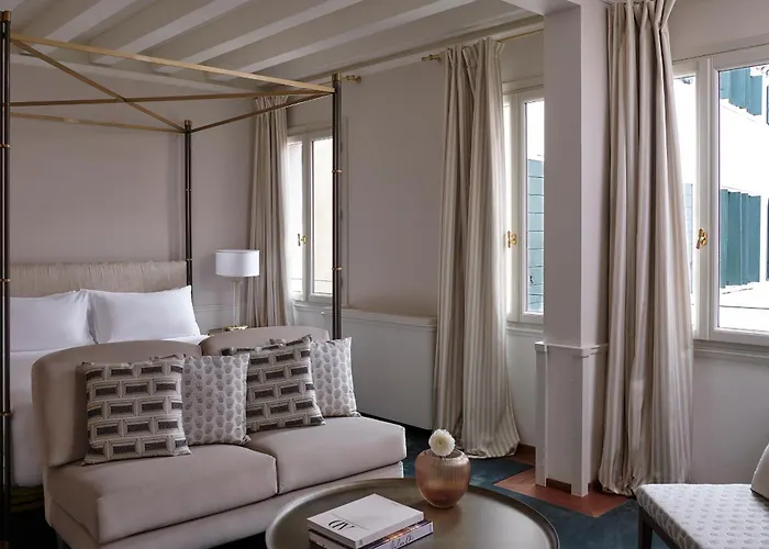 Violino D'oro ホテル